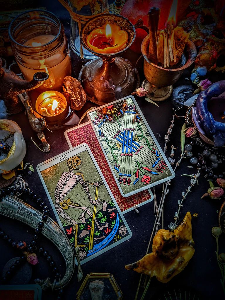 DARK READING