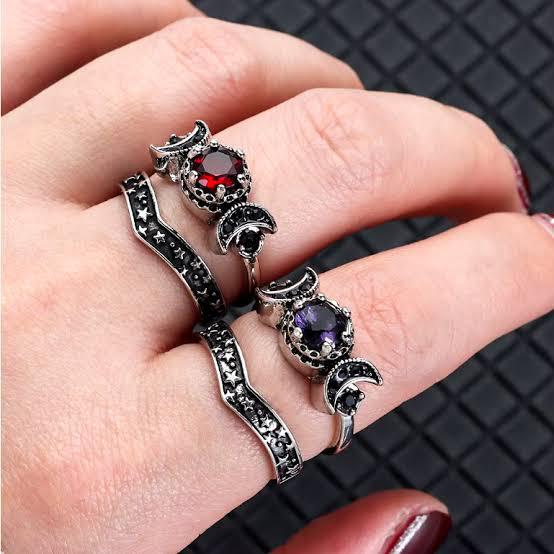 Crescent protection RING